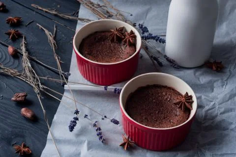 Lava cake with milk 库存照片