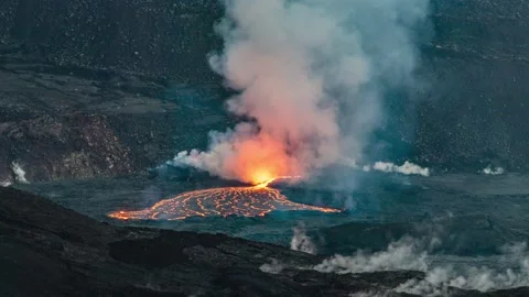 Lava Flow Time Lapse | Volcanos National Park Hawaii | 6K Timelapse 動画素材 171245734
