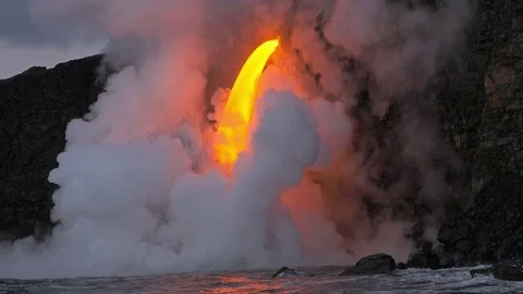 Lava Flows Into The Ocean Flows Into The Ocean Vidéo 76505436