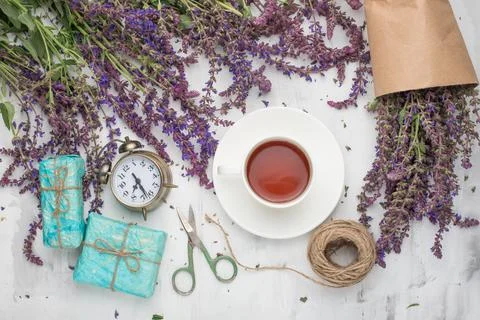 Lavender flowers with empty frame and gifts. Stock-Fotos