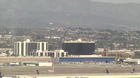 LAX Plane landing4 Video stock 43275650