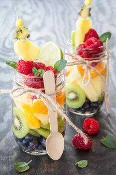 Layered fruit salad Foto stock