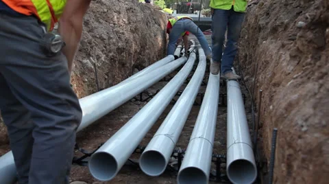 Laying pipe Vídeos de archivo 27823509