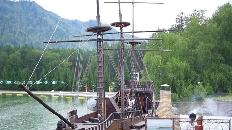 The layout of the ancient ship on the water Video stock 65791992