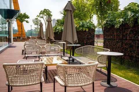 The layout of the casual seating position in the cafe outdoor Фото