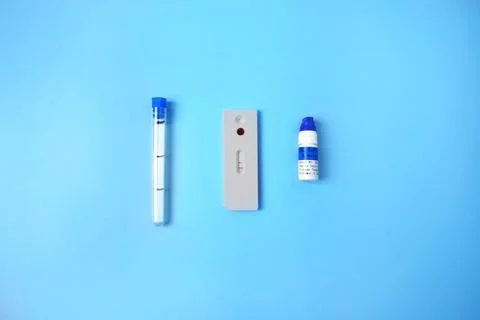 Layout with elements of the rapid test for antibodies to coronavirus-19. Top 스톡 사진