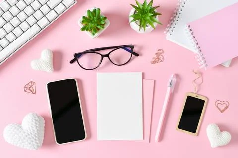 The layout of a kraft envelope with a place for text with a smartphone, knitt Stock Photos