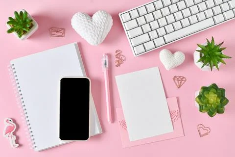 The layout of a kraft envelope with a place for text with a smartphone, knitt Stock Photos