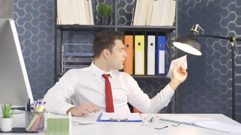 Lazy and loose office worker. Stock-Footage 220163889