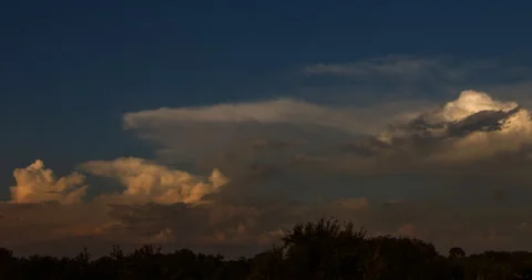 Lazy Sunset Clouds (2160p 25fps) Stock Footage 277151993