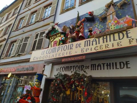 Le comptoir de mathilde Chocolaterie sign brand text store front logo of groc Stock Photos