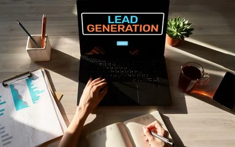 Lead generation start button on screen. Digital marketing and business strategy 库存照片