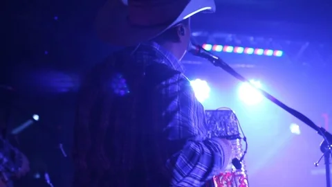 Lead singer Video stock 89982907