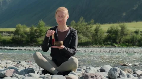 Lead yoga class outdoors. Stock Footage 301363592