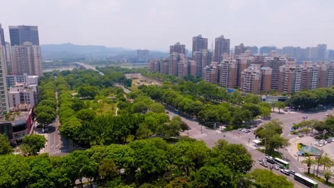 Leafy urban intersection and apartment neighborhoods in Huizhou Video stock 347459105