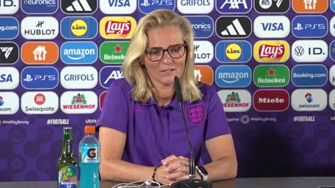 Leah Williamson relieved to let go of anxiety ahead of England’s Euro opener Video stock 312466614