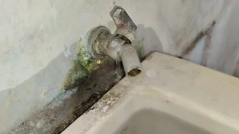 Leaking water tap Stock Footage 285903314