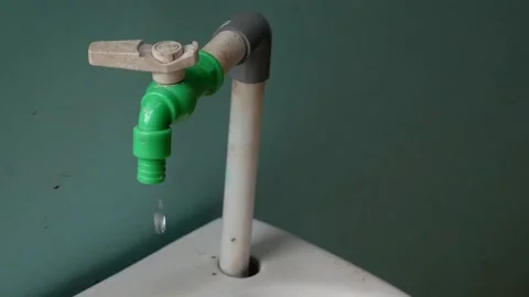Leaky faucet 2 Stock Footage 166123704