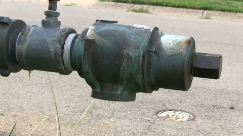 Leaky Fire Hydrant 動画素材 39817378