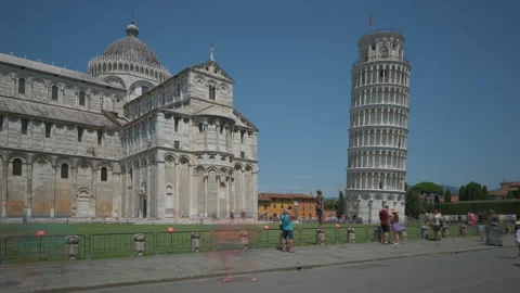 Leaning Tower of Pisa in Piazza dei Miracoli Square Time Lapse 스톡 동영상 158814918