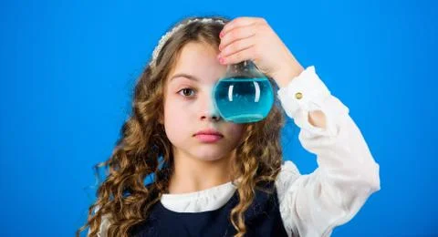 Learn patterns of nature. Education pushing investigations concept. I know Foto stock