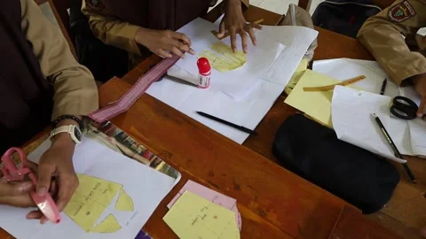 Learning atmosphere in the classroom. Stock Footage 243626972