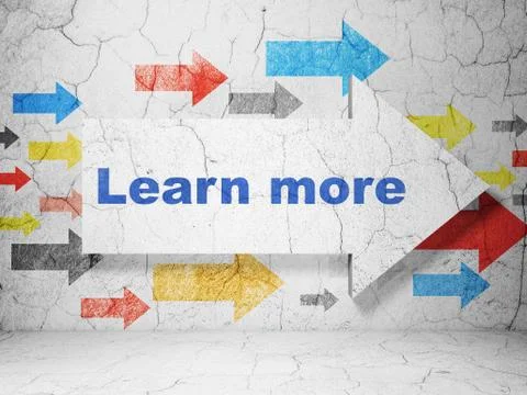 Learning concept: arrow with Learn More on grunge wall background Illustrazione stock