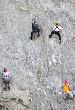 Learning to escalate Stock Photos