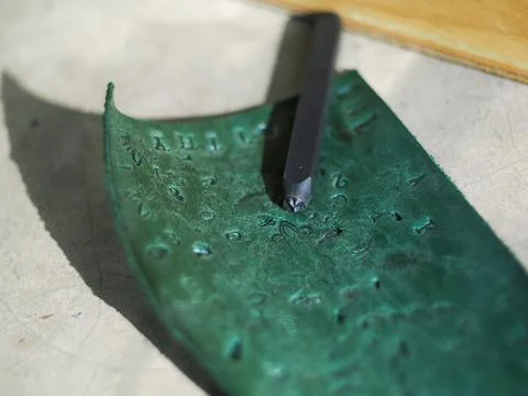 Leather and craft tools on table, 스톡 사진