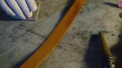 Leather handbag craftsman at work in a workshop Stock-Footage 71389960