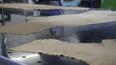 Leather processing machine 库存影片 233166911