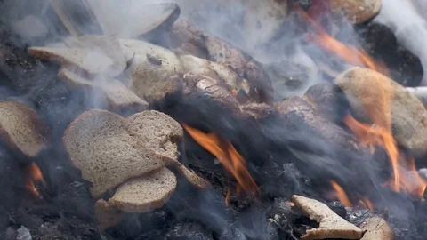 Leavened bread burning in the fire. Jerusalem. C0024-2 스톡 동영상 98533579