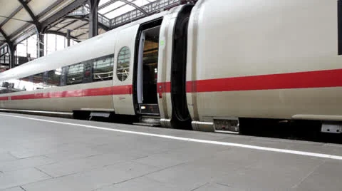 Leaving German ICE highspeed train Видео 23110933