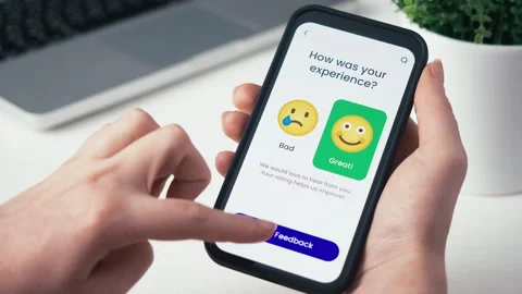 Leaving great customer feedback. Good customer experience, happy face emoticon. Stock Footage 260402977
