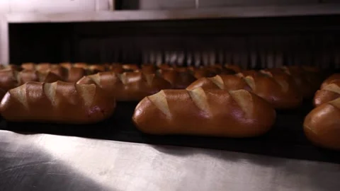 Leaving the oven ready breads. Video stock 139744762