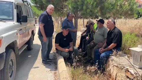 Lebanon deploys its army to an area from which the Israeli army has withdrawn, L Vídeos de archivo 340228011