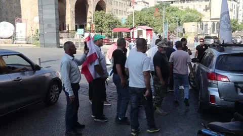 Lebanon security force retirees protest over pay outside parliament, Beirut, LB  Vídeos de archivo 341954887