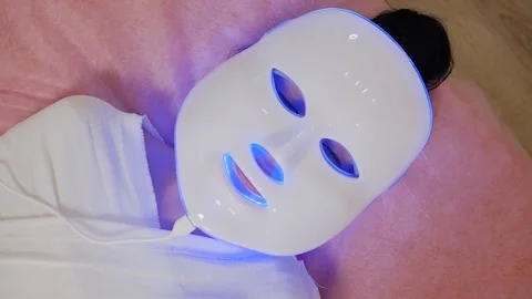 LED anti-aging mask 스톡 동영상 121794017