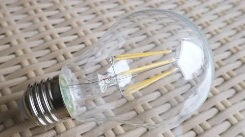 LED filament light bulb Видео 63204290