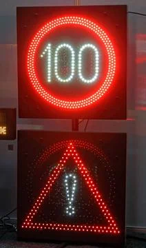 Led Signs Variable Speed Limit and Warning Led Signs Copyright: xZoonar.co... Stock-Fotos