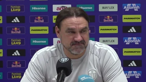 Leeds vs Nottingham Forest: Daniel Farke press conference Video stock 328244510
