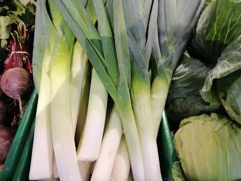 Leeks on a market stall Stock Photos