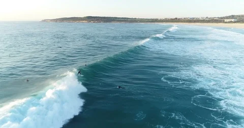Left hander wave and surfer Stock Footage 95703753