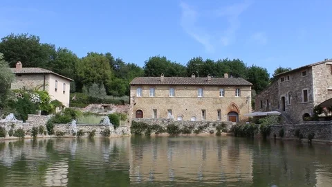 Left-right HD Pan View of the thermal bath in the square of Bagno Vignoni, Siena Stock Footage 99154598