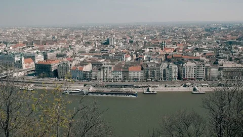 Left side view of the Budapest Video stock 74334385