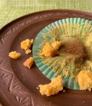 Leftovers on a clay plate Foto stock
