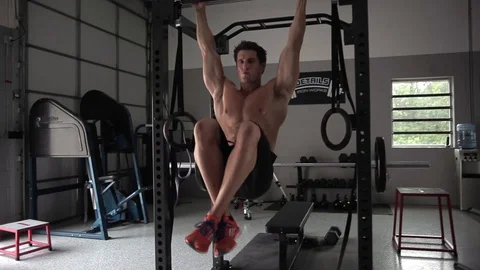 LEG RAISES 動画素材 128557370