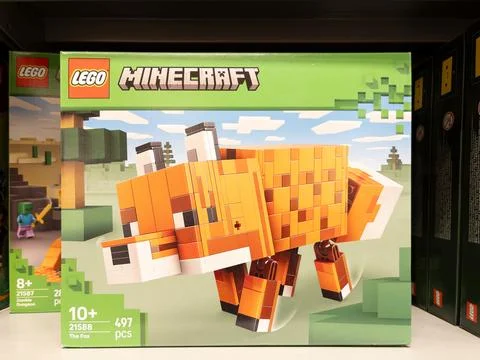 LEGO Minecraft Fox Building Set for Kids Stockfoto's