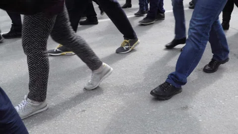 Legs are Coming. Stock Footage 90763170