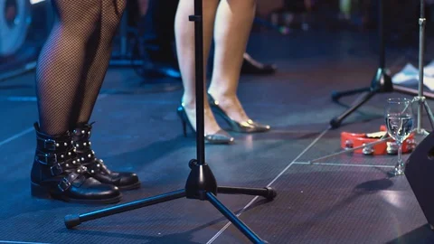 Legs Moving dancing Close Up Band at Concert Live Performance Vídeo Stock 127626102